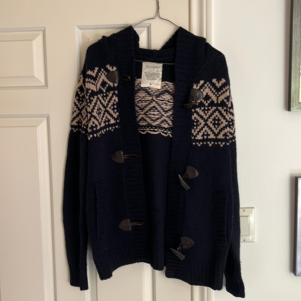 High-Quality, Authentic Knit-Wear, Men’s Sweater.